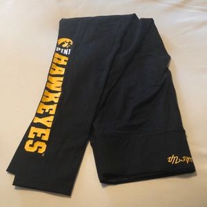 Victoria’s Secret pink Iowa Hawkeyes leggings M